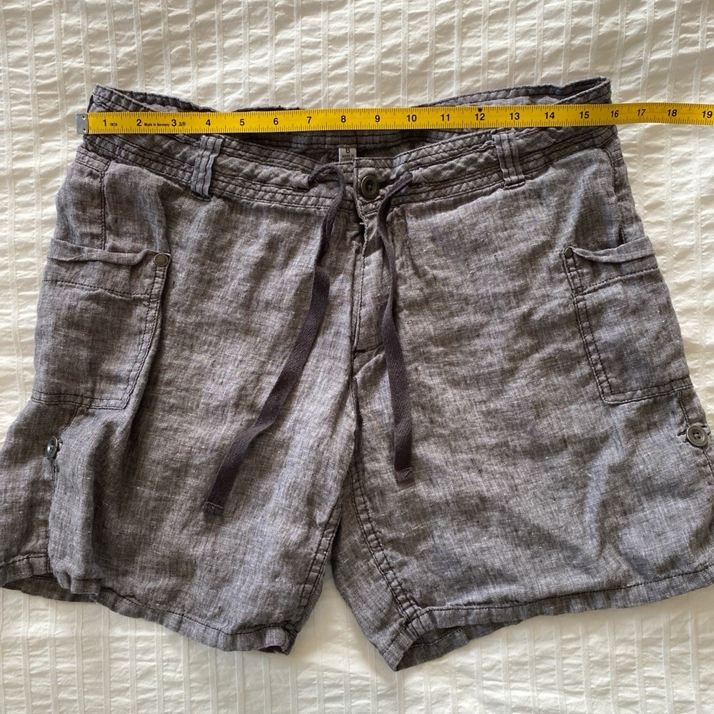 Toad&Co. Women's Linen Cargo Shorts - Picture 3 of 4
